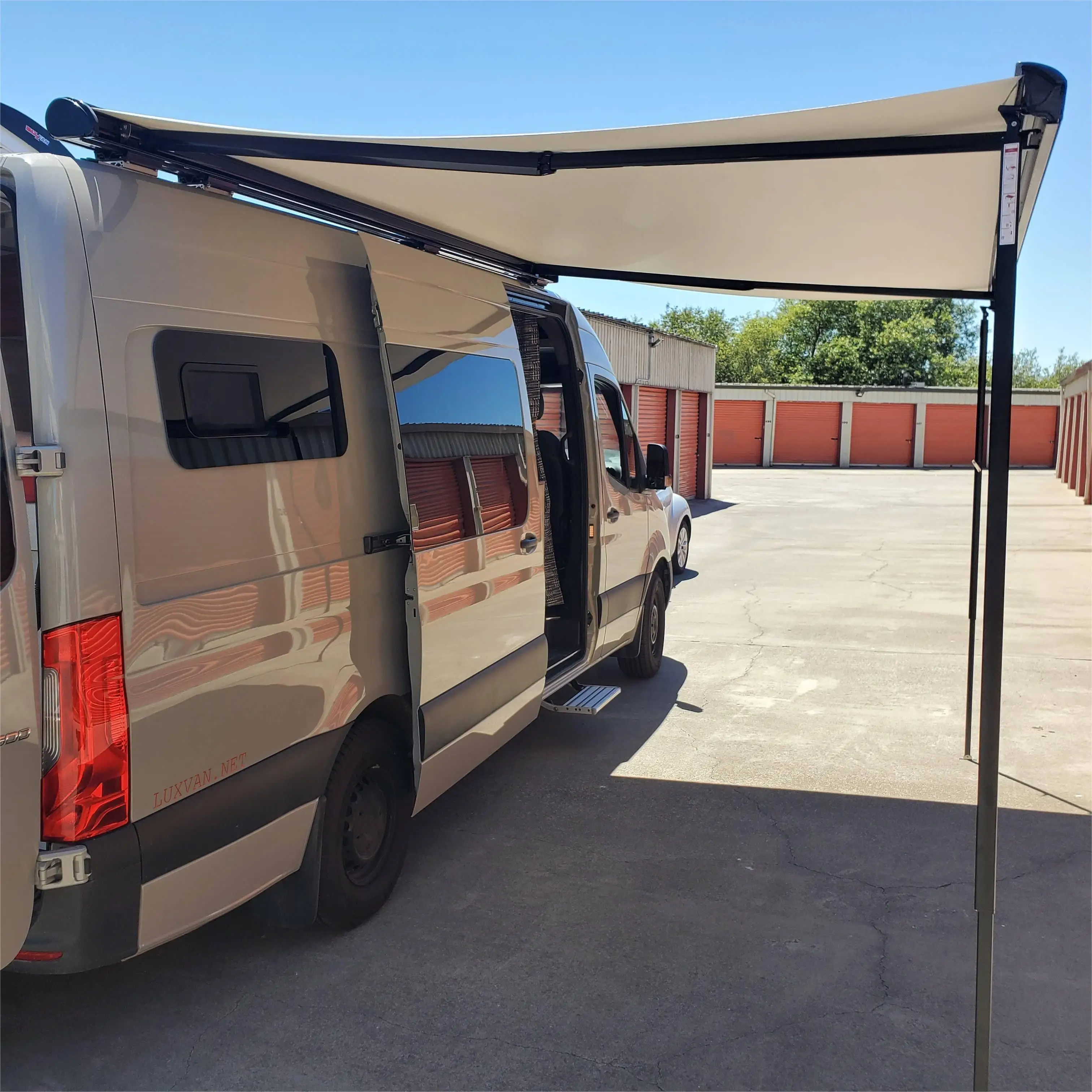 

2.5M 3M Aluminum Alloy Frame Anti Corrosion Thickened Profiles Vinyl Fabric Motorhome Caravan RV Awnings,Custom Sizes