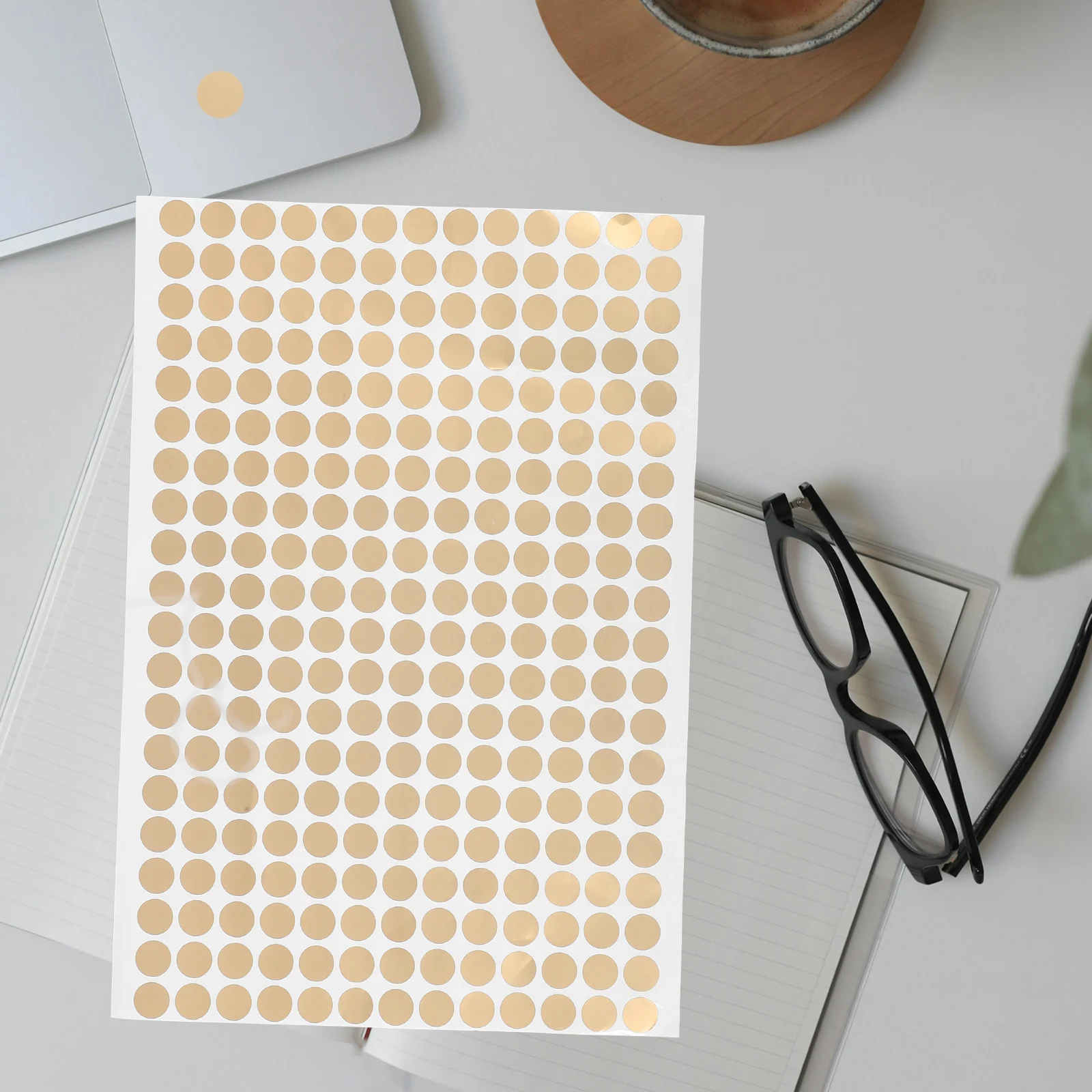 

10 Sheets Gold Round Stickers Adhesive Copperboard Labels Circle Dots Gifts Envelopes Sealing Coding Packages Paper Bags