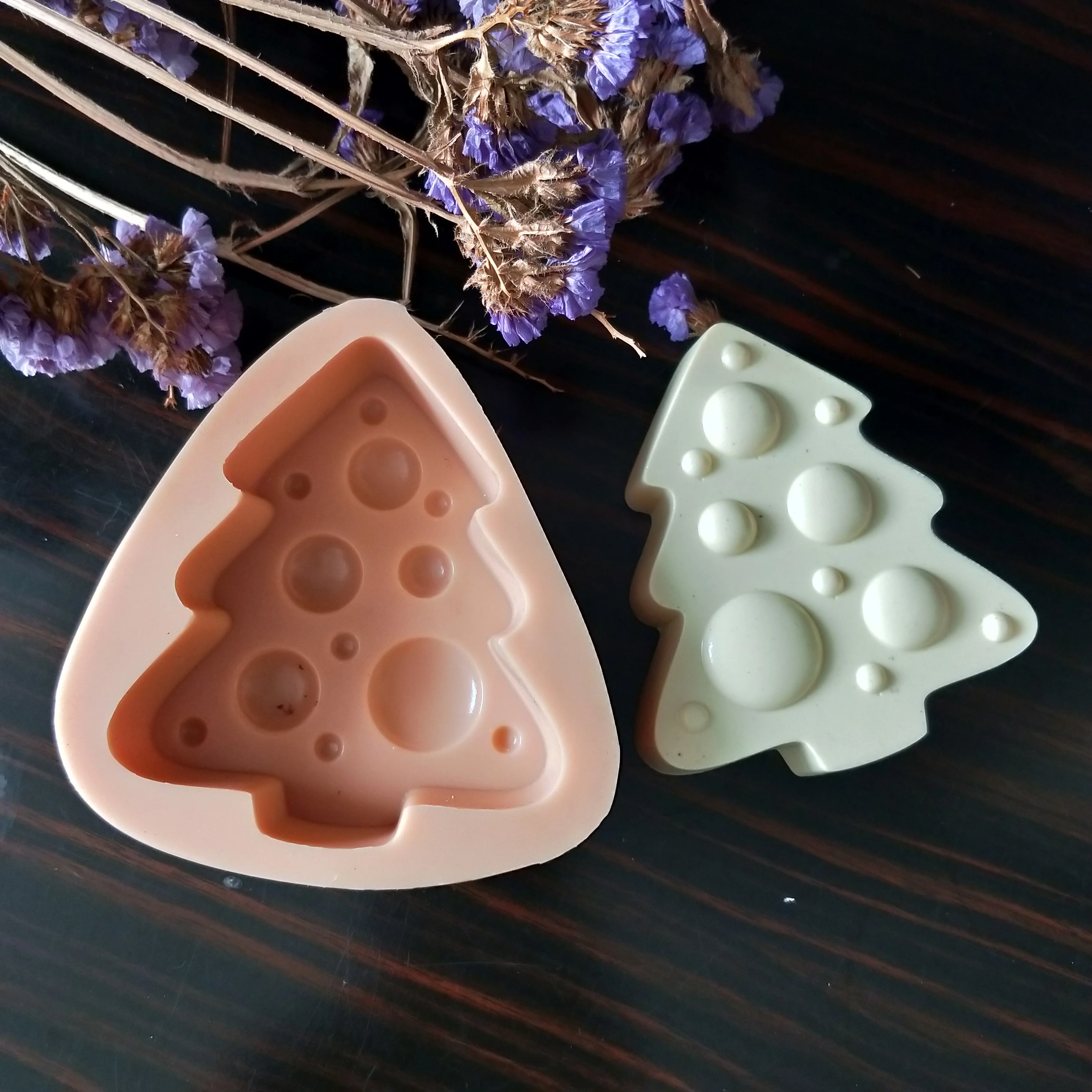 

HC0162 PRZY Mold Silicone Soap Molds Gypsum Chocolate Candle Candy Mold Clay Resin Bubble Christmas Tree New Moulds Eco-friendly