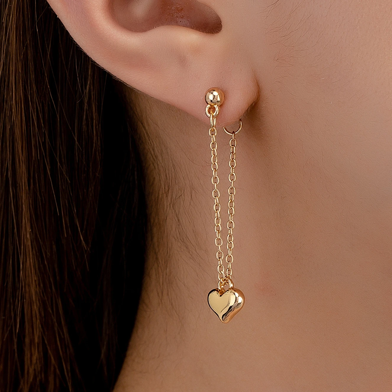 A Pair of Women's Earrings with a Peach Heart Pendant, Suitable for Wearing on Both Sides, Perfect for Everyday and Vacation Wear