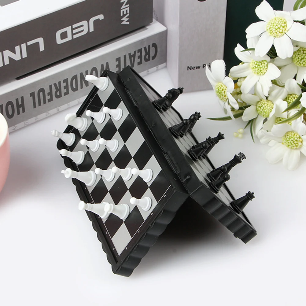 Mini International Chess Magnetic Chessmen Checkers Flying Chess Ludo Snakes and Ladders for Friend Children Gift Camping Travel