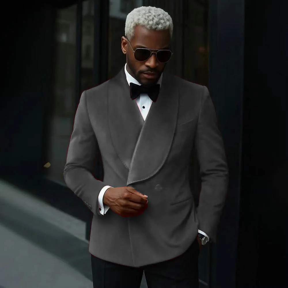 

Роскошные серые бархатные костюмы для мужчин, комплекты из 2 предметов, двубортные пиджаки для жениха, индивидуальные мужские банкетные свадебные смокинги, мужская одежда