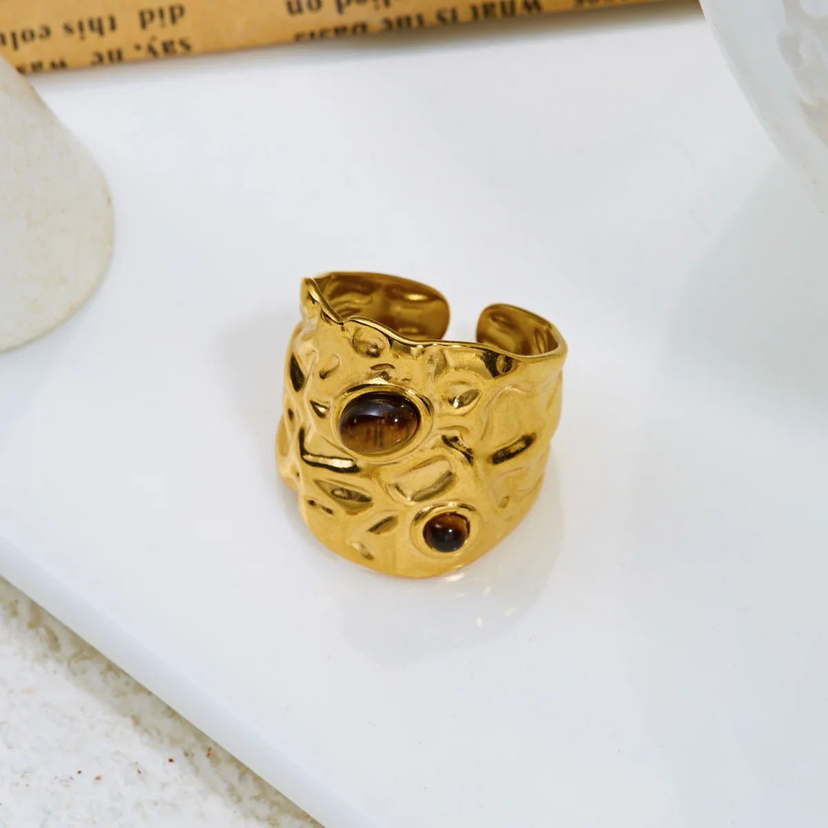 Retro-Ringe mit unregelmäßigem Lava- und Tigerauge-Stein für Damen und Herren, Edelstahl, geometrische Textur, Fingerring, ästhetischer Schmuck – Detail 25