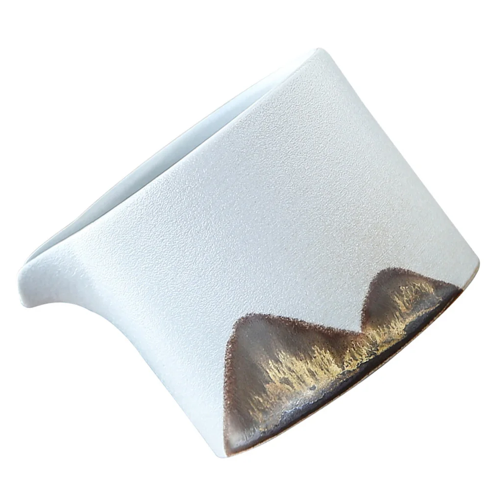 

1Pcs Tea Pitcher Ceramic Exquisite Pattern Creative Design Home Tea Dispenser Restaurant Use Kitchen Supplies