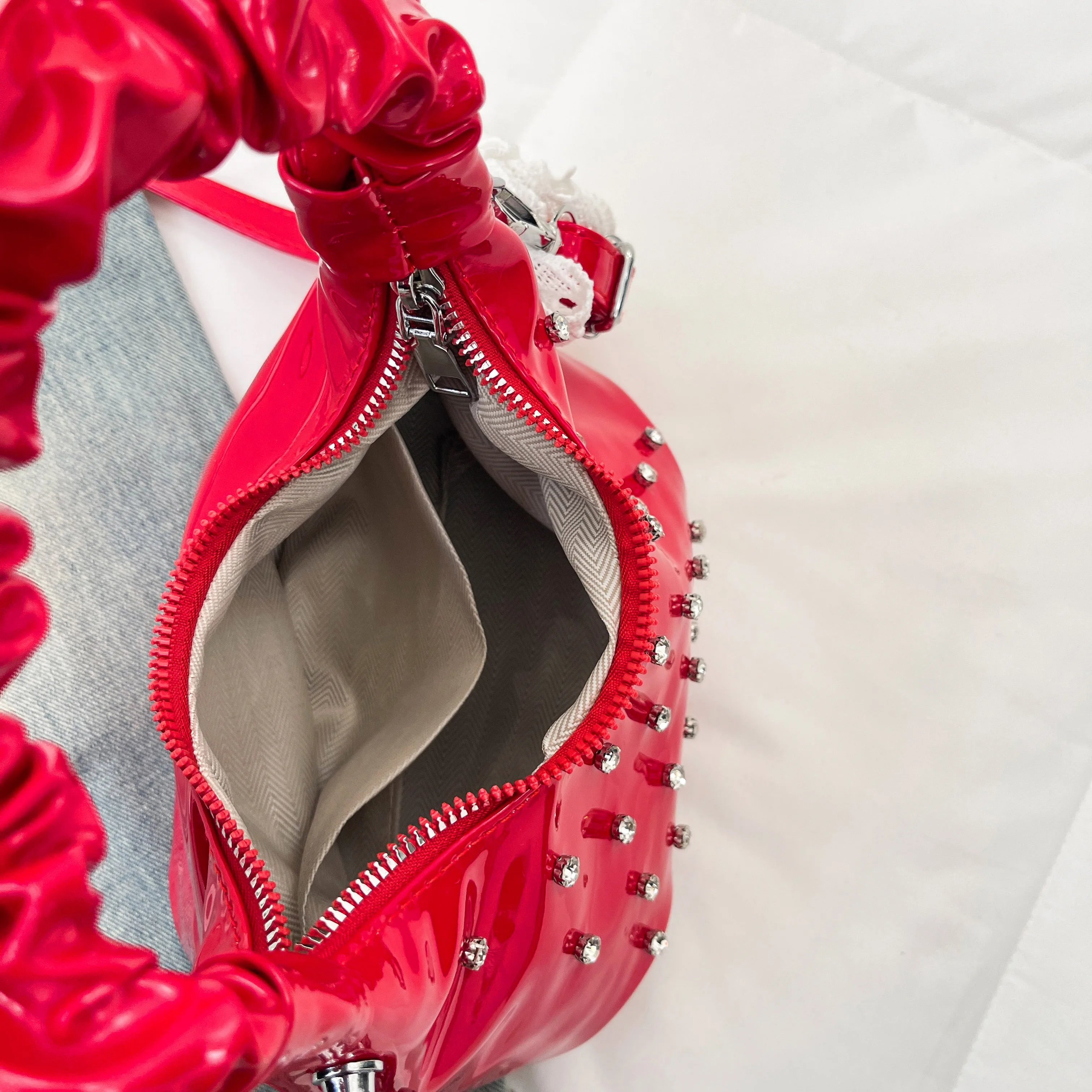 حقيبة سحابة مطوية باليد على الطراز الغربي مرصعة بالألماس حقيبة ساعي محمولة باليد 2025 حقيبة صغيرة جديدة للجوكر عالية الجودة #6