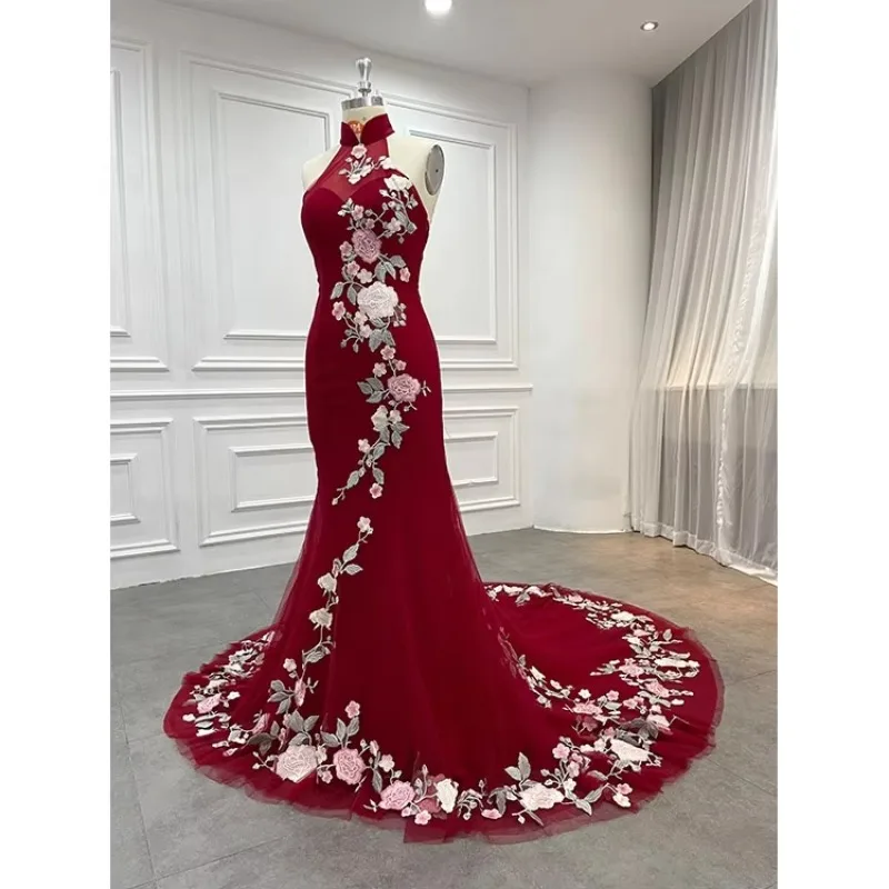 Wholesale Halter Cheongsam Chinese Wedding Dress Red Traditional Bridal Evening Dresses For Women Wedding Party New 2022