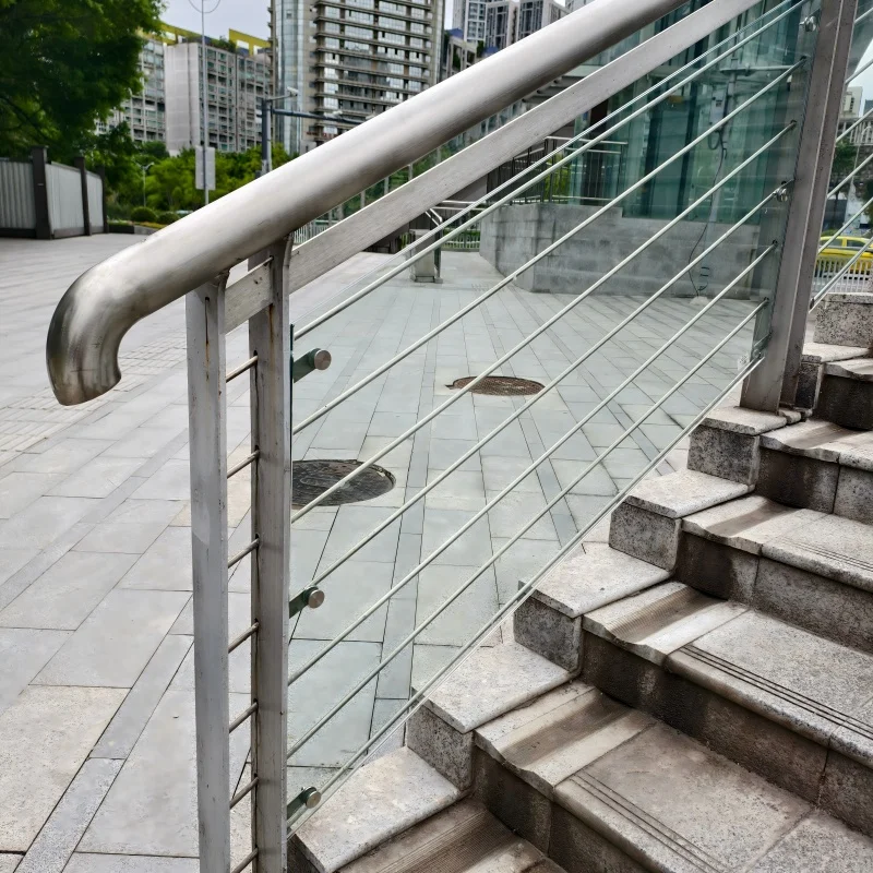 Kit de trilhos de cabo DIY moderno de personalização para escada e varanda Balustrade de aço inoxidável e vidro para instalação de shopping