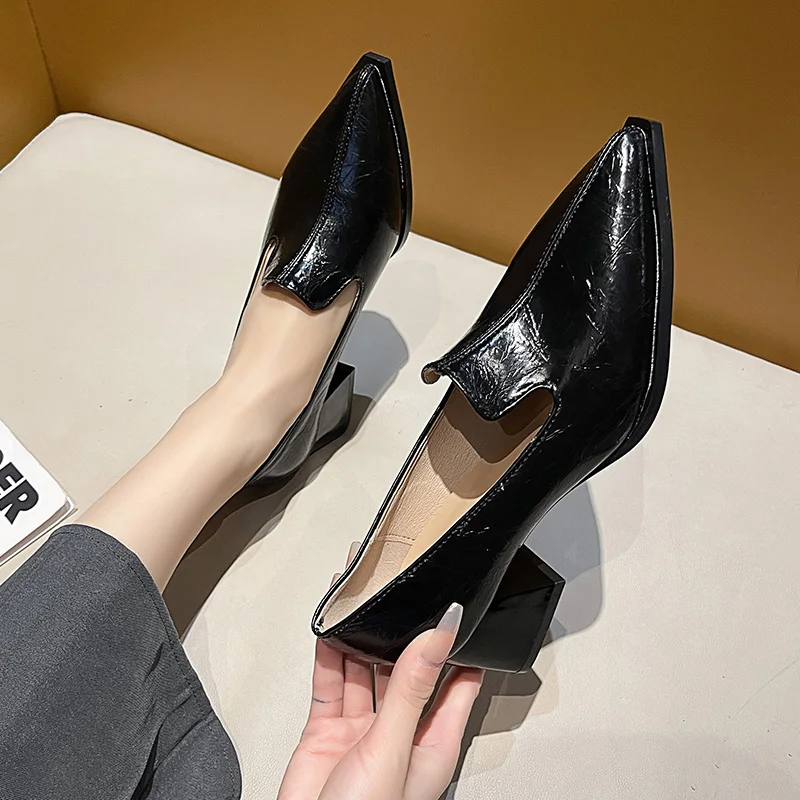 

2025 Black Heels Sapatos Femininas Women Light Weight European Stylish Elegant Square Heel Shoes Lady Casual Office Party Shoes