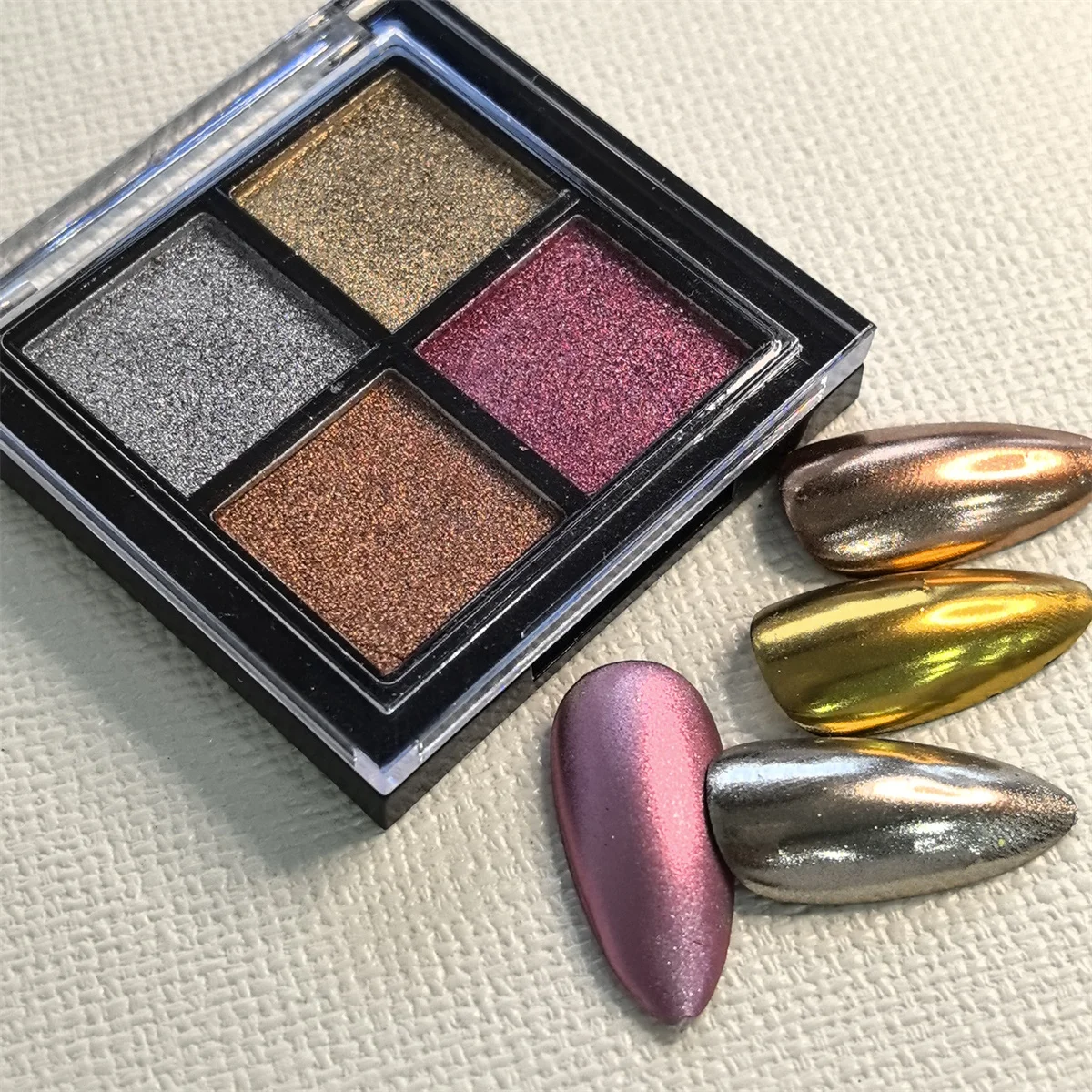 1pc 4 grid chrome nail magic mirror powder palette holographic laser aurora solid mirror gel polishing pigment decoration