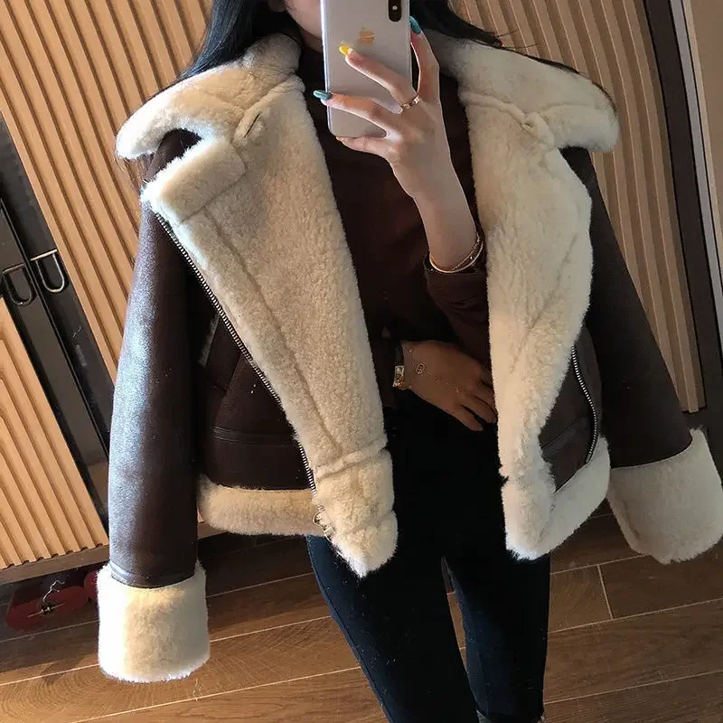 Lamb Fur and Fur Integrated Motorcycle Suit, Suede Leather Jacket, Autumn and Winter Plush Thickened Short Women\'s Jacket