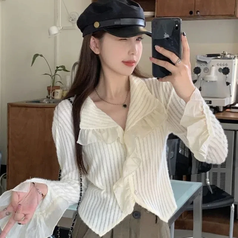 Lace Ruffled Striped Shirt Feminine Shirt Top Stylish and Flesh-covering