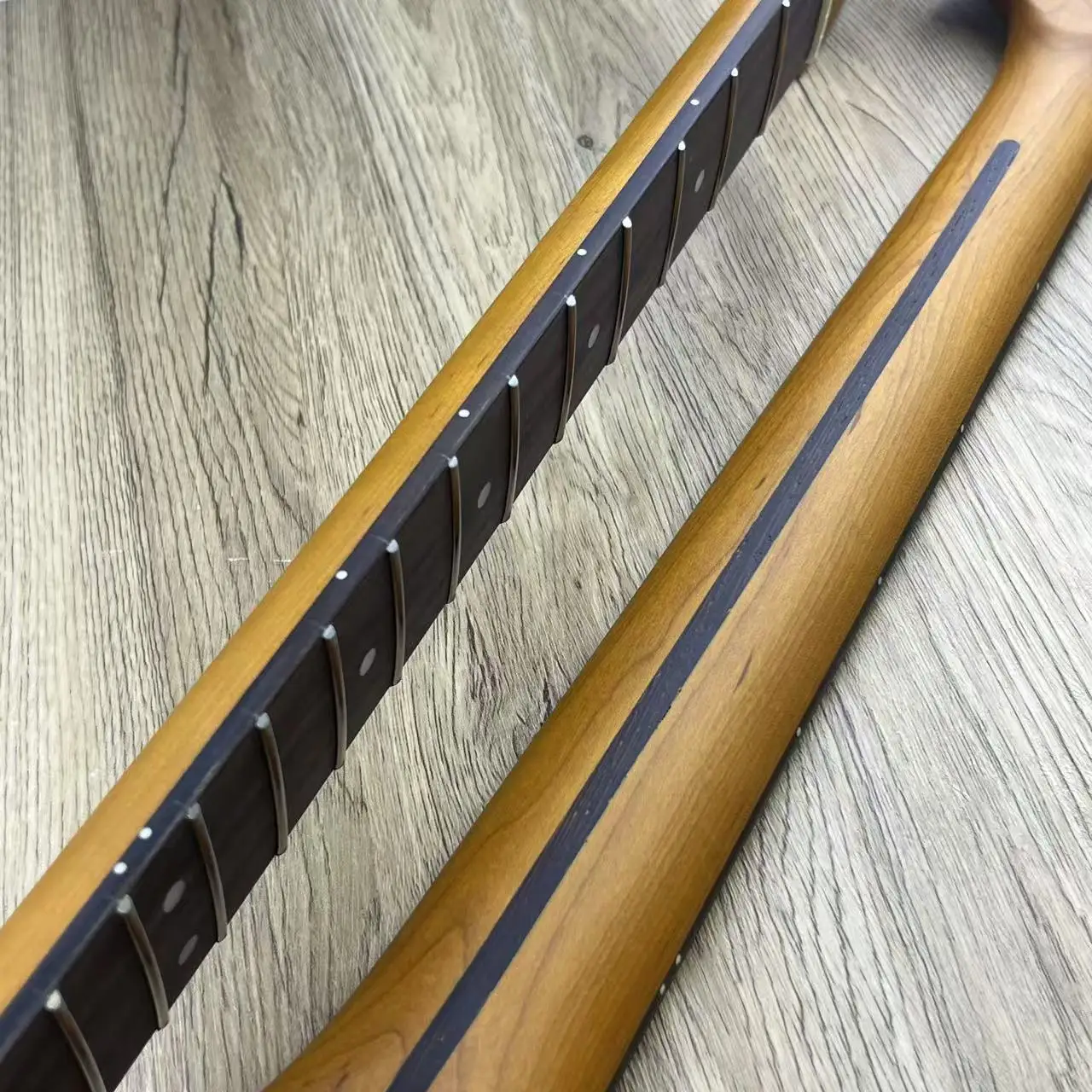 st-style-roasted-maple-guitar-neck-big-head-22-frets-rosewood-fingerboard-nickel-silver-frets-musical-instrument-accessory