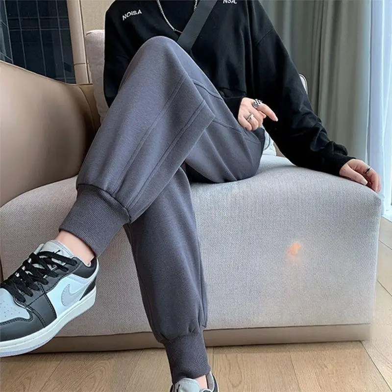 

Широкие брюки, асимметричные женские летние муслиновые полые легкие брюки с завязками, удобные молодежные брюки с разрезом на открытом воздухе, свободные для поездок на работу