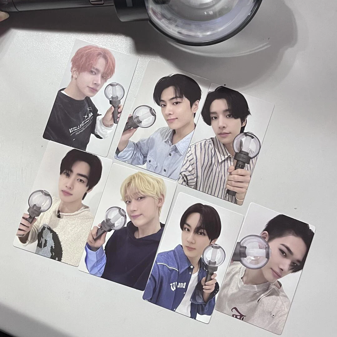 Kpop Collectible Lomo Card Postcard Set Idol Photo Card for Kpop Enthusiasts Gift Decor