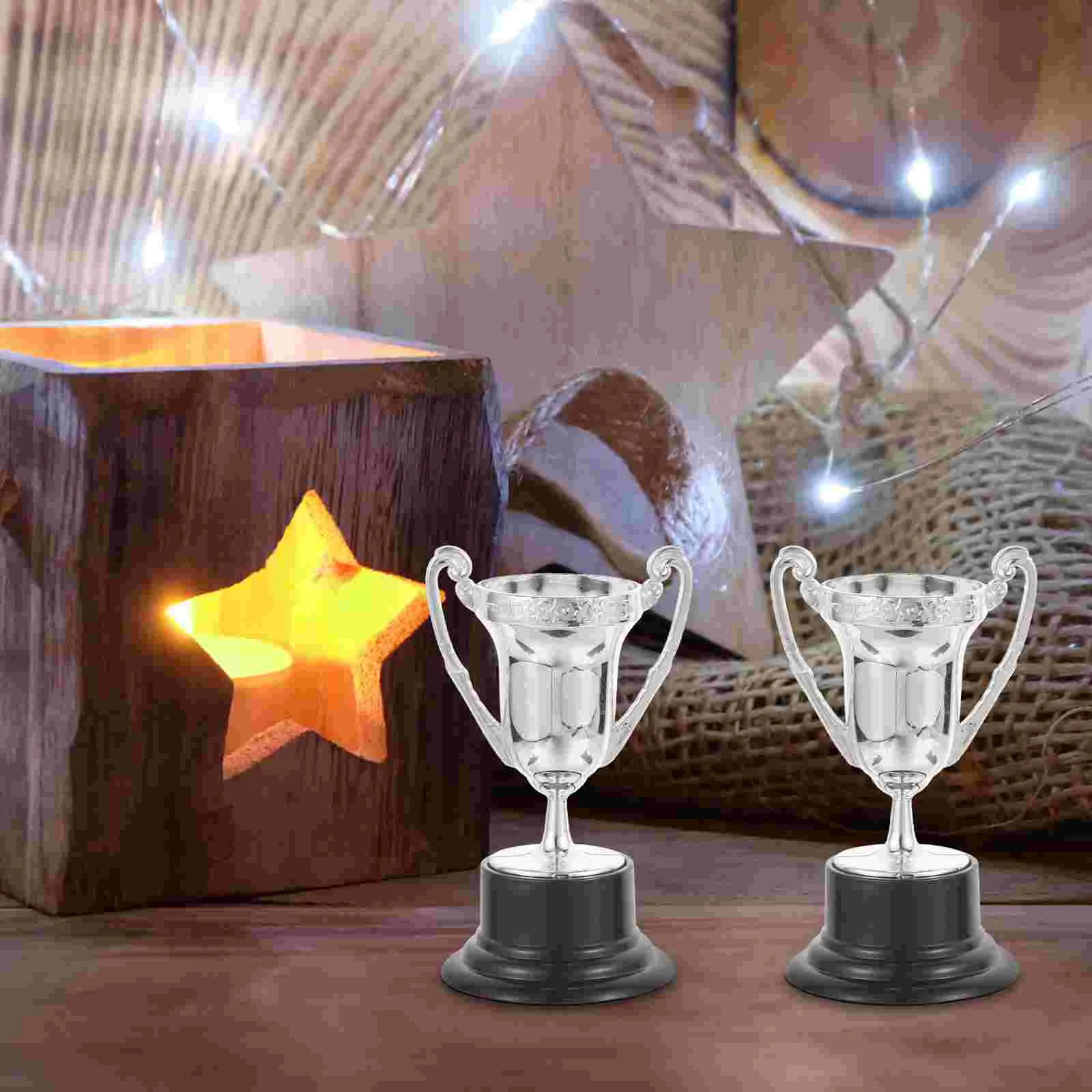 10 Stuks Mini Plastic Trofee Cup 8.2x4.5cm Zilver Gecoat Kids Party Game Awards Voetbal Honkbal Klaslokaal decoratieve Souvenirs