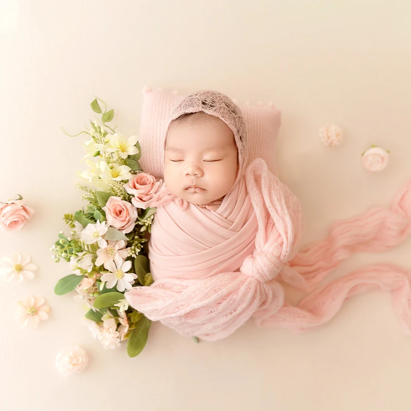 Vestiti per fotografia per bambini Cappello di pizzo stile principessa carino + cuscino per posa + involucro + set di fiori simulati Accessori per servizio fotografico neonato