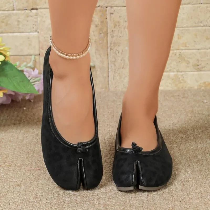 Modische Ballerinas mit Leopardenmuster und geteilter Zehenpartie für Damen, Frühling/Sommer, lässig, weiche Sohlen, bequeme Slipper, Tanzschuhe für Mädchen, Tabi-Schuhe – Detail 7