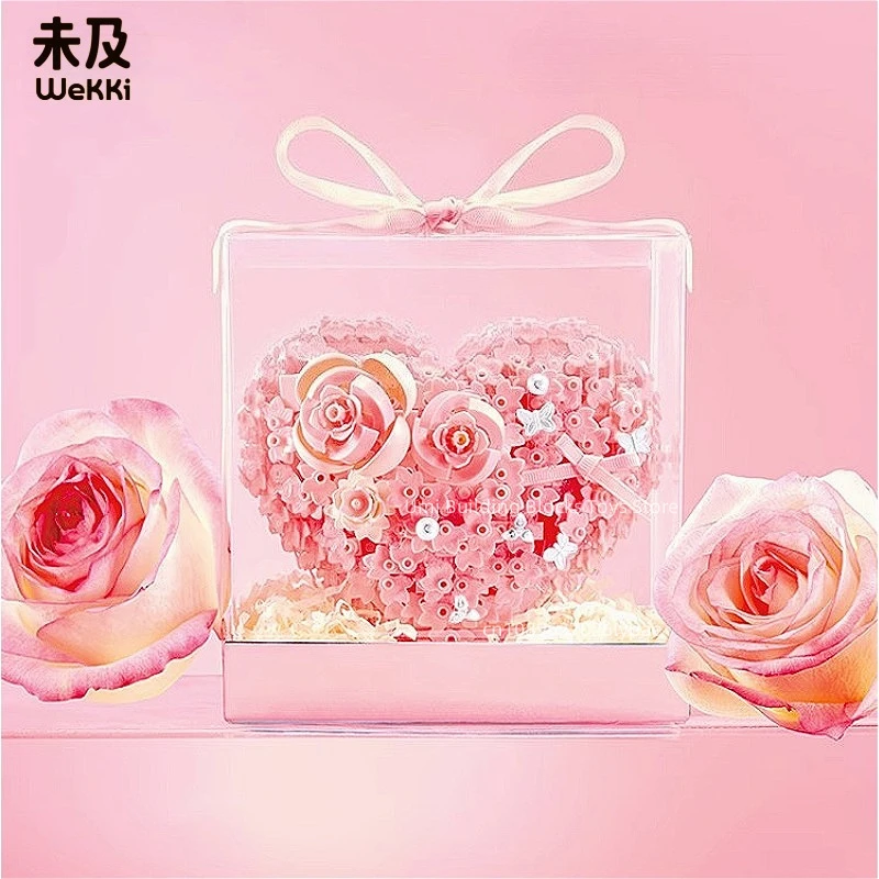 New Flower Heart Discourse Series Blocchi di fiori assemblati Modello giocattolo Kawaii Desktop Ornamenti carini Regali per bambini