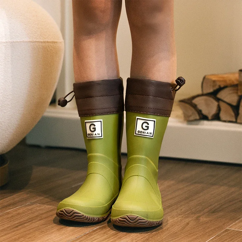 

Pop Stylish Cuffed Medium-calf Rain Boots For Outdoor Wear, Waterproof Rubber Shoes, And Outdoor Wading Shoes