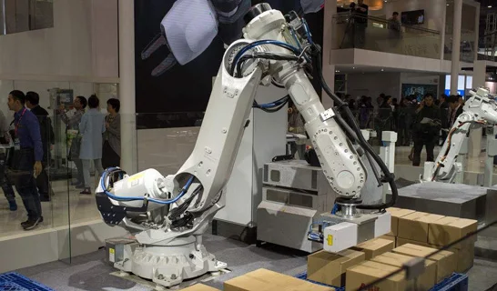 หุ่นยนต์อุตสาหกรรม หุ่นยนต์เชื่อมอัจฉริยะ/ แขนหุ่นยนต์เชื่อมชิ้นงานในโรงงานอุตสาหกรรม / หุ่นยนต์เชื่อมอัตโนมัติ 6 แกน คุณภาพสูง