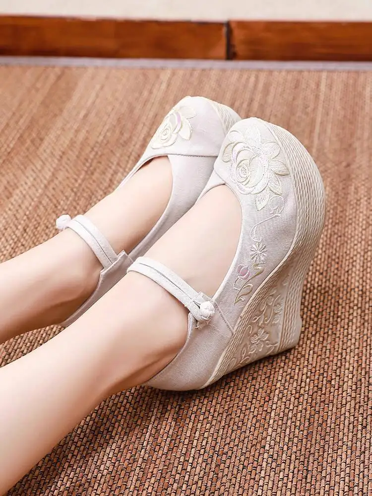 

New Ancient Style Shoe Hanfu Women Ethnic Style Wedge Heel Ancient Style Ultra High Heels Platform Embroidered Shoes Cloth Shoes