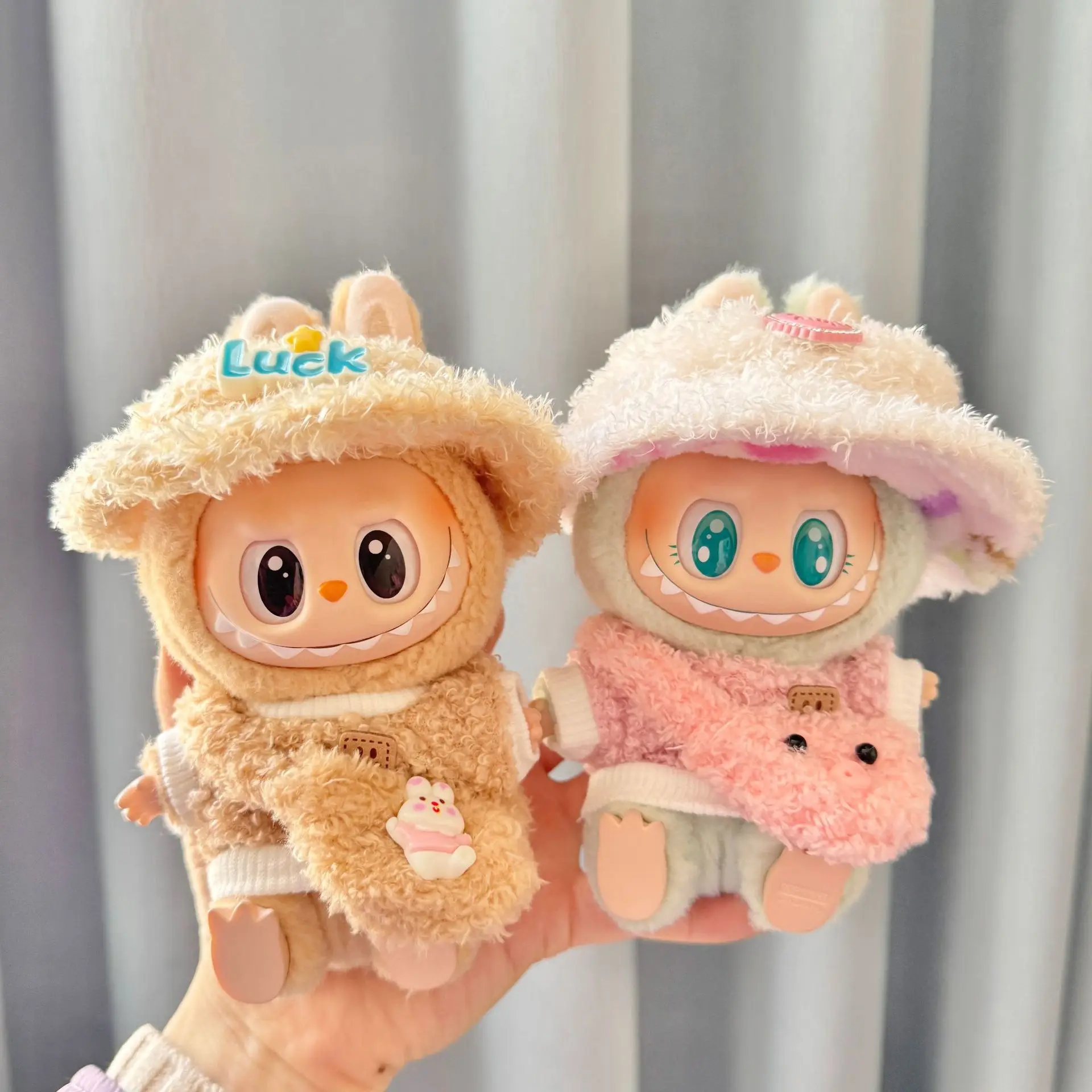 

15cm/17cm Labubu I II Cute Plush Baby Clothes Circle Shirt Shoulder Bag Set Sitting Party Doll Clothing