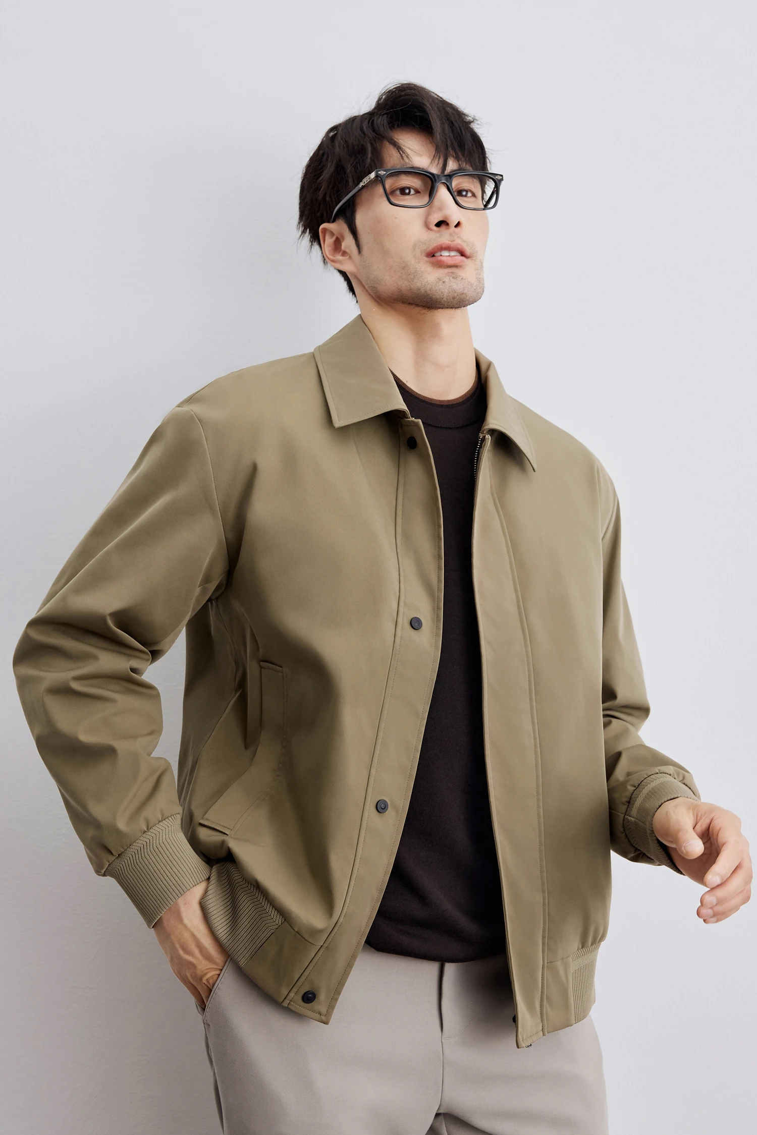 Herren Minimalistische Reversjacke Einreihige Lässige Locker Sitzende Bomberjacke Einfarbige Leichte Oberbekleidung – Detail 9