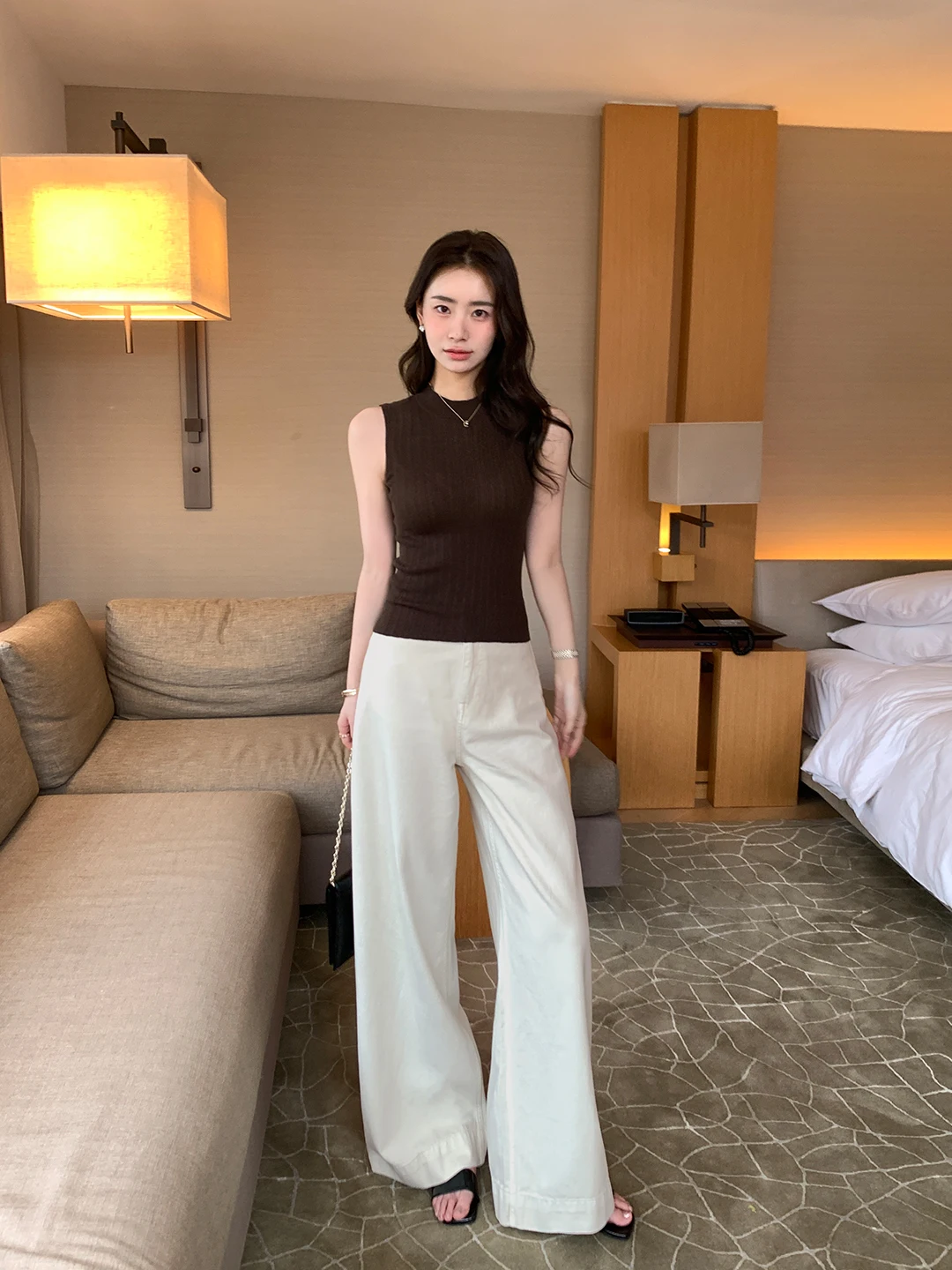 

Maven Lin Women's Loose Casual Wide Leg Cotton Jeans Floor-Length Straight Cut Commute Style Comfortable Natural Waist