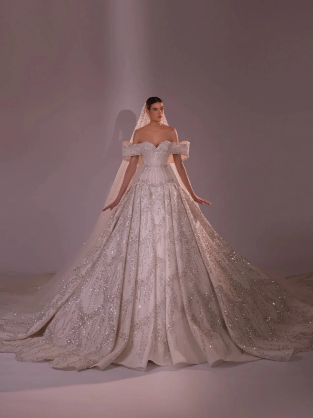 Heavy Beaded Dreamy Wedding Dress Romantic Sweetheart Neck Bridal Gown Customized Luxurious Off Shoulder Dresses For Bride