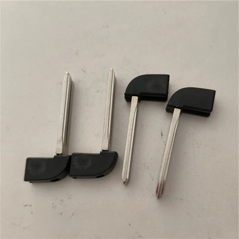 

5pcs Smart Remote Car Keyless Emergency key blade For Tooyota Camry Corolla Hilux Fortuner Highlander Land Cruiser toy48