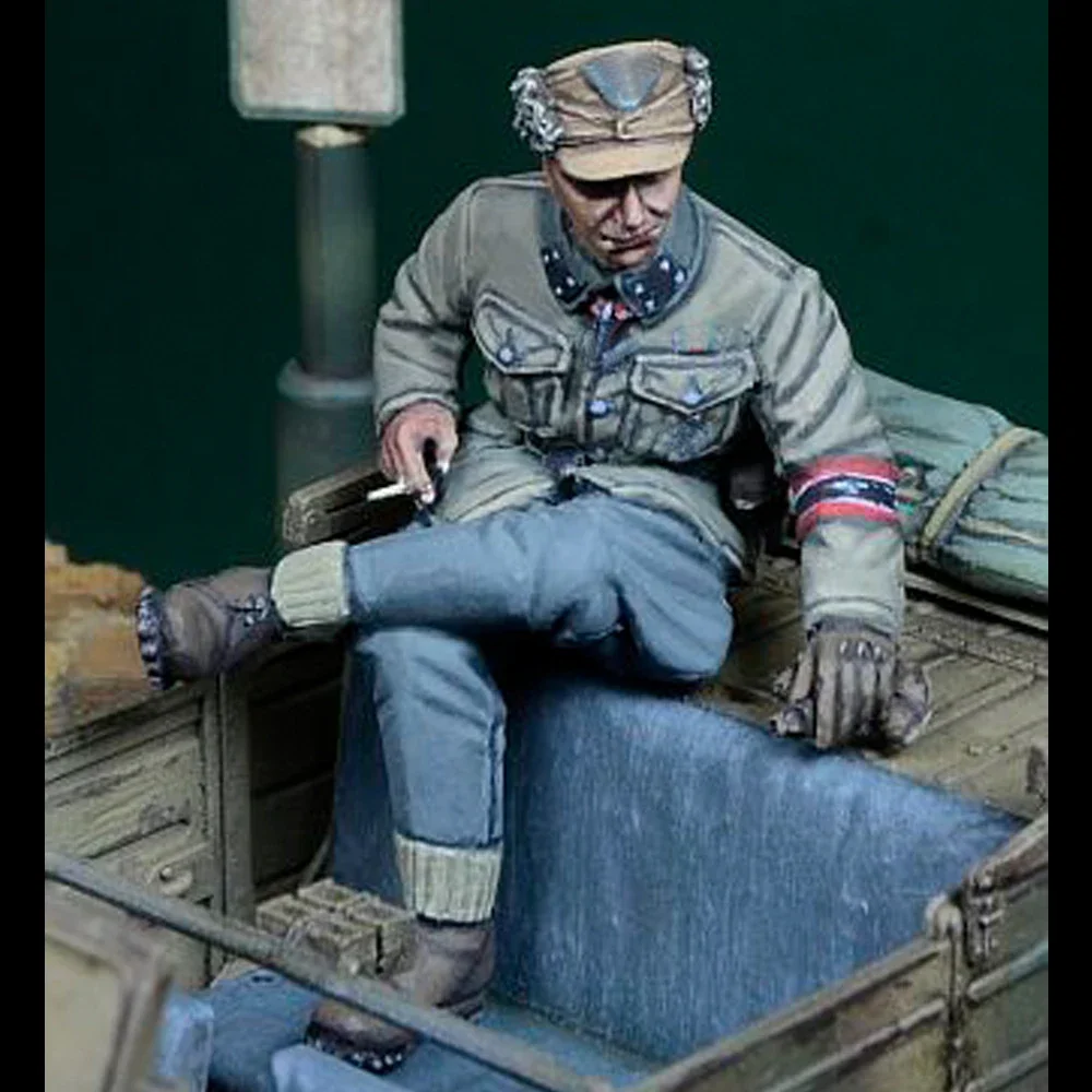 1/35 WW II officers, Resin Model figure soldier, Military themes, Unassembled and unpainted kit