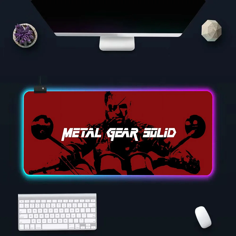 Metal Gear Solid RGB Pc Gamer Tastiera Mouse Pad Mousepad LED Incandescente Tappetini per mouse Gomma Gaming Computer Mausepad