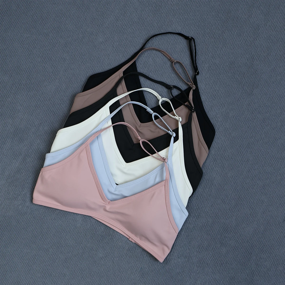 Women's Summer Halter Neck Padded Sports Yoga Bra Shock Absorption Support Backless Crop Top for Outdoor Running And Gym view 2