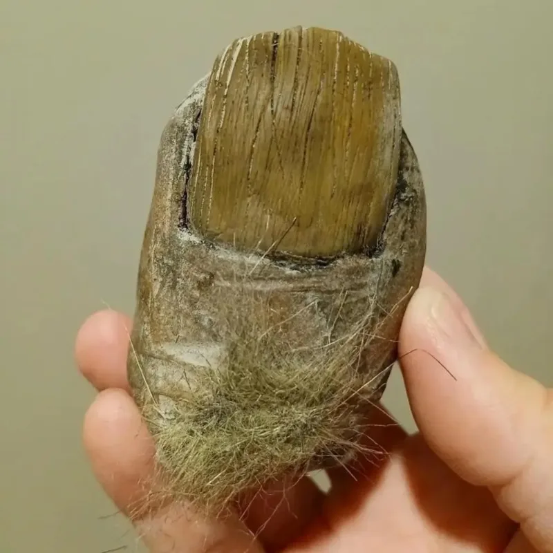 Figurita de dedo gordo de Sasquatch, escultura de estatua de dedo gordo de resina realista a prueba de intemperie, adorno de decoración para fiesta de jardín y hogar, 1 Uds.