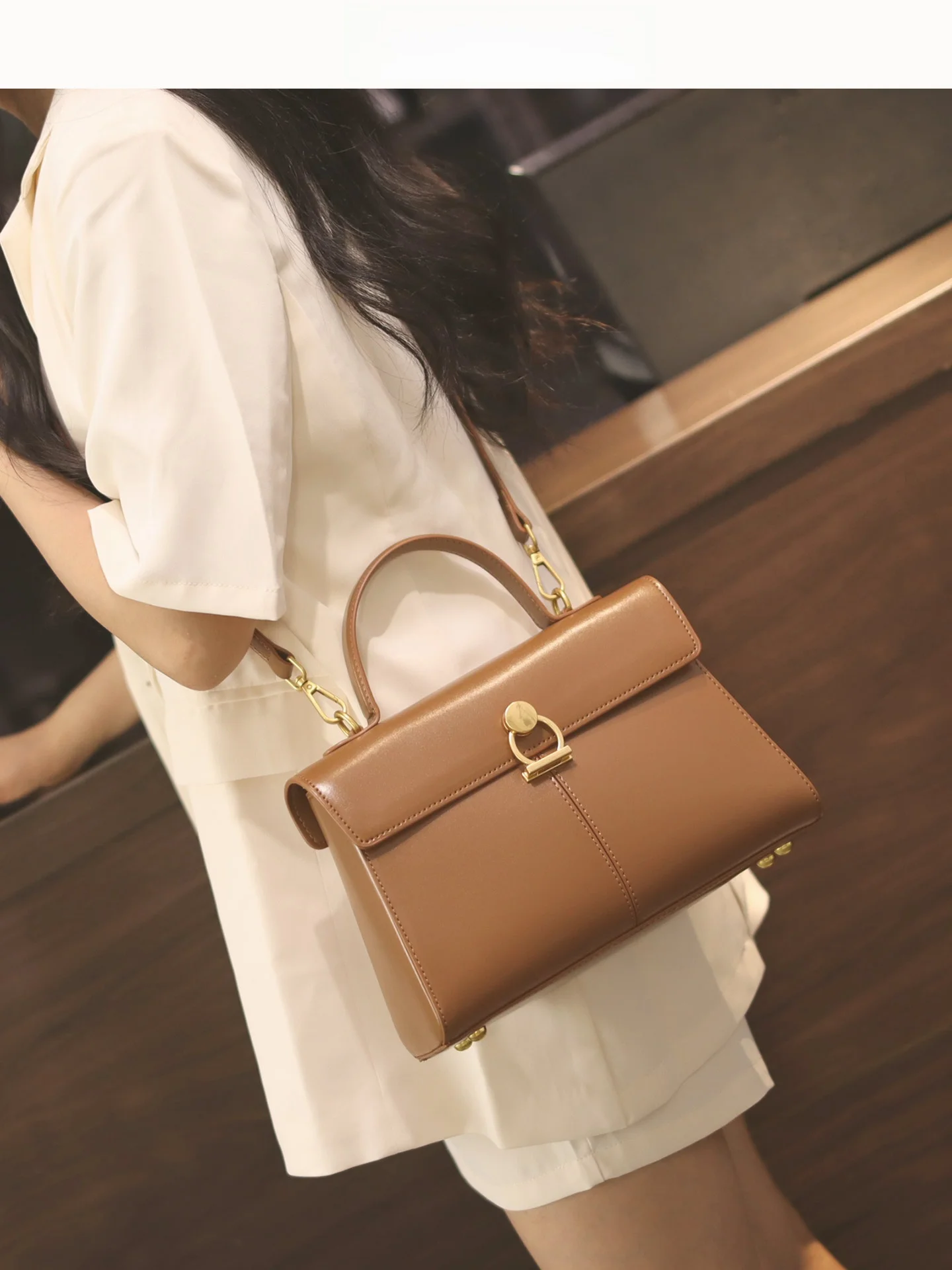 

Elegant Minimalist Women's Crossbody Bag Shoulder Bag Handbag Casual Style Lock Buckle Closure Polyester Non-Washable