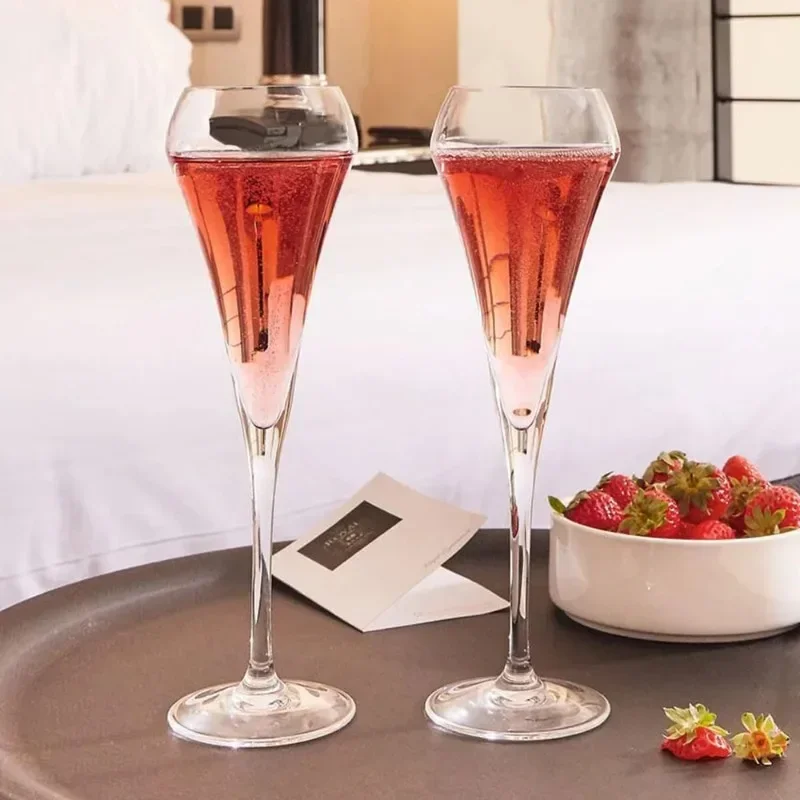 Crystal Champagne Flutes Set of 2- 210ml Glasses for Perfect Wine Pour and Aroma Enhancement