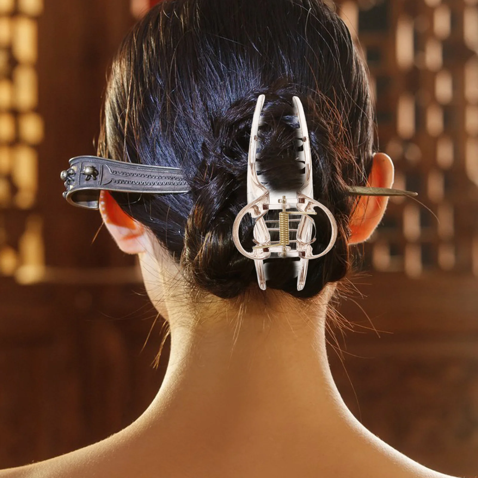 

2 шт. заколки-крабики для волос в форме сердца, пластиковые, нескользящие, для длинных густых волос, для укладки, геометрические заколки-зажимы