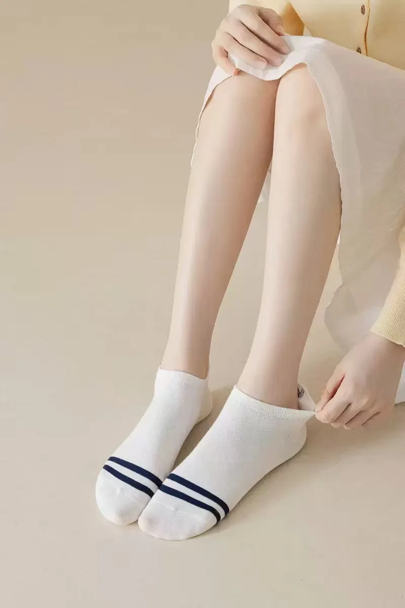 ถุงเท้าข้อสั้นลายการ์ตูนดิสนีย์ มิกกี้เมาส์ 7 คู่/ชุด ถุงเท้าผู้หญิงลายโดนัลด์ ผ้าฝ้าย ใส่ได้ทุกฤดู ถุงเท้าข้อสั้นสำหรับผู้หญิง