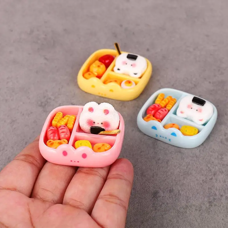 1 set fantasiespel speelgoed voor kinderen miniatuur simulatie rijstbal maaltijd speelset doe-het-zelf decoratie realistisch draagbaar Bento-voedselmodel