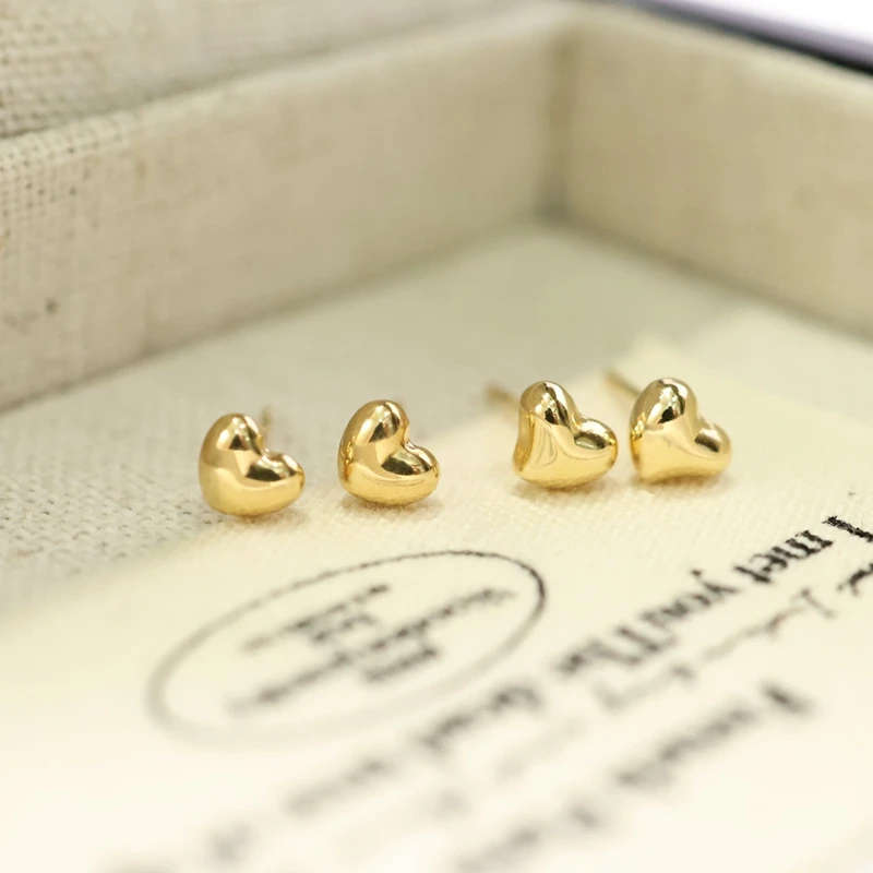 Aazuo Real 18K Yellow Gold None Stones Only Gold 3D Heart Shape Stud Earring Gifted For Girls and Kids Birthday AU750 love Gift