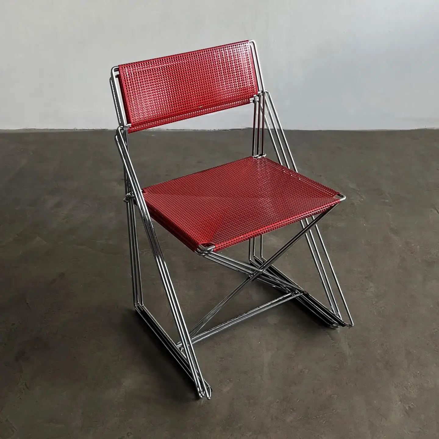 

Nordic Danish Design Bauhaus Modern Stainless Steel Industrial Chair Furniture Interior Dining Chair