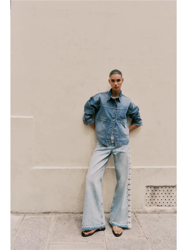 กระโปรงยีนส์เอวสูงทรงขากว้าง ไม่มีชายผ่า แต่งลูกไม้ เย็บตะขอเกี่ยว