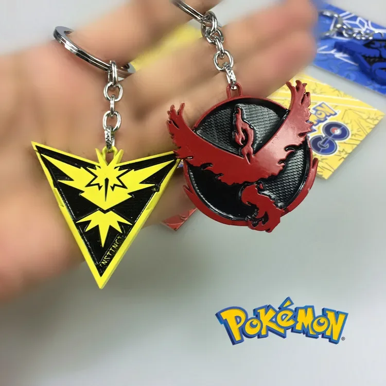 Pokemon Animation Game Articuno Zapdos Moltres Logo Plating Alloy Key Chain Bag Key Ring Pendant Accessories Birthday Gifts