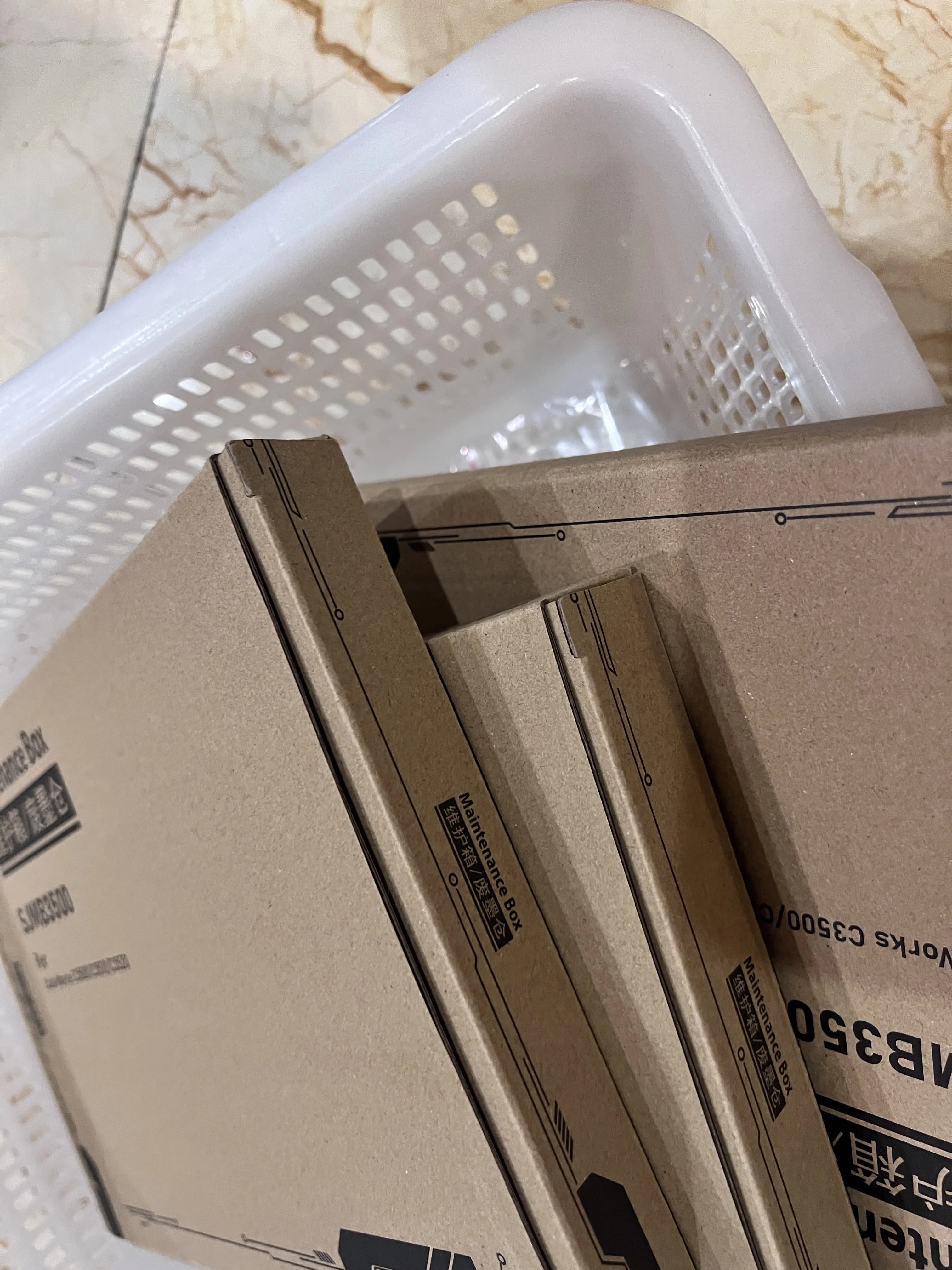 

1X SJMB3500 C33S020580 Коробка для обслуживания EPSON ColorWorks C3500 C3510 C3520