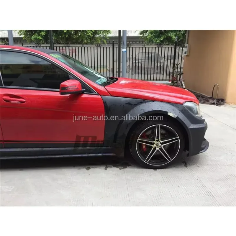 

Body Kit Bumper Lip Grille Spoiler Hood For C200 C180 C300 W204 2012-2014 C Class C63Tuning BK Bodykit