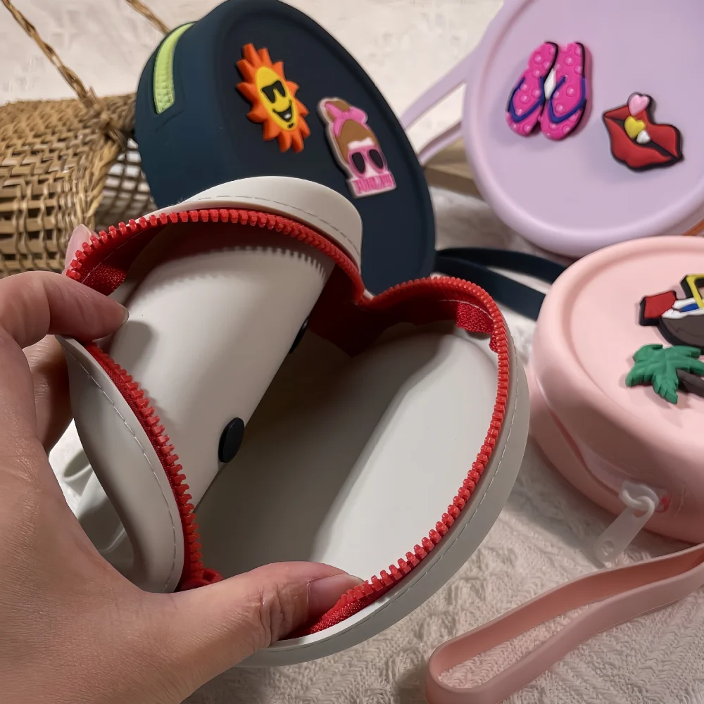 

Silicone Lipstick Holder Storage Bag Silicone Wallet For Everyday Carry (Edc) Outdoor Gift