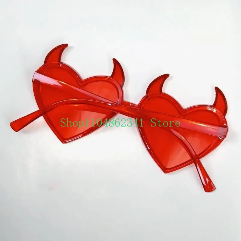 5ASDファッションラインストーンデビルホーンハートフレーム女の子のためのサングラス