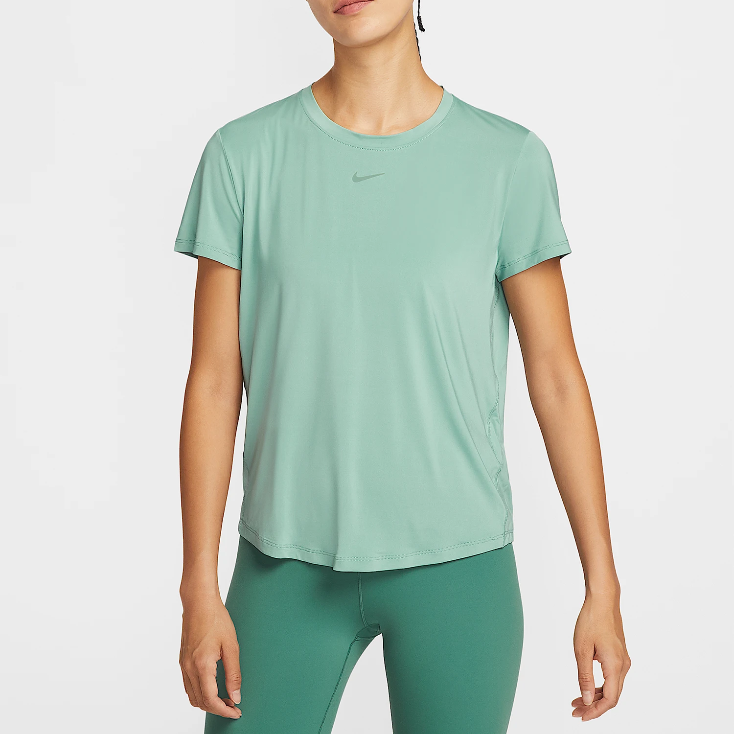 

Оригинальная женская тренировочная дышащая повседневная спортивная футболка Nike Dri-FIT FN2799-017