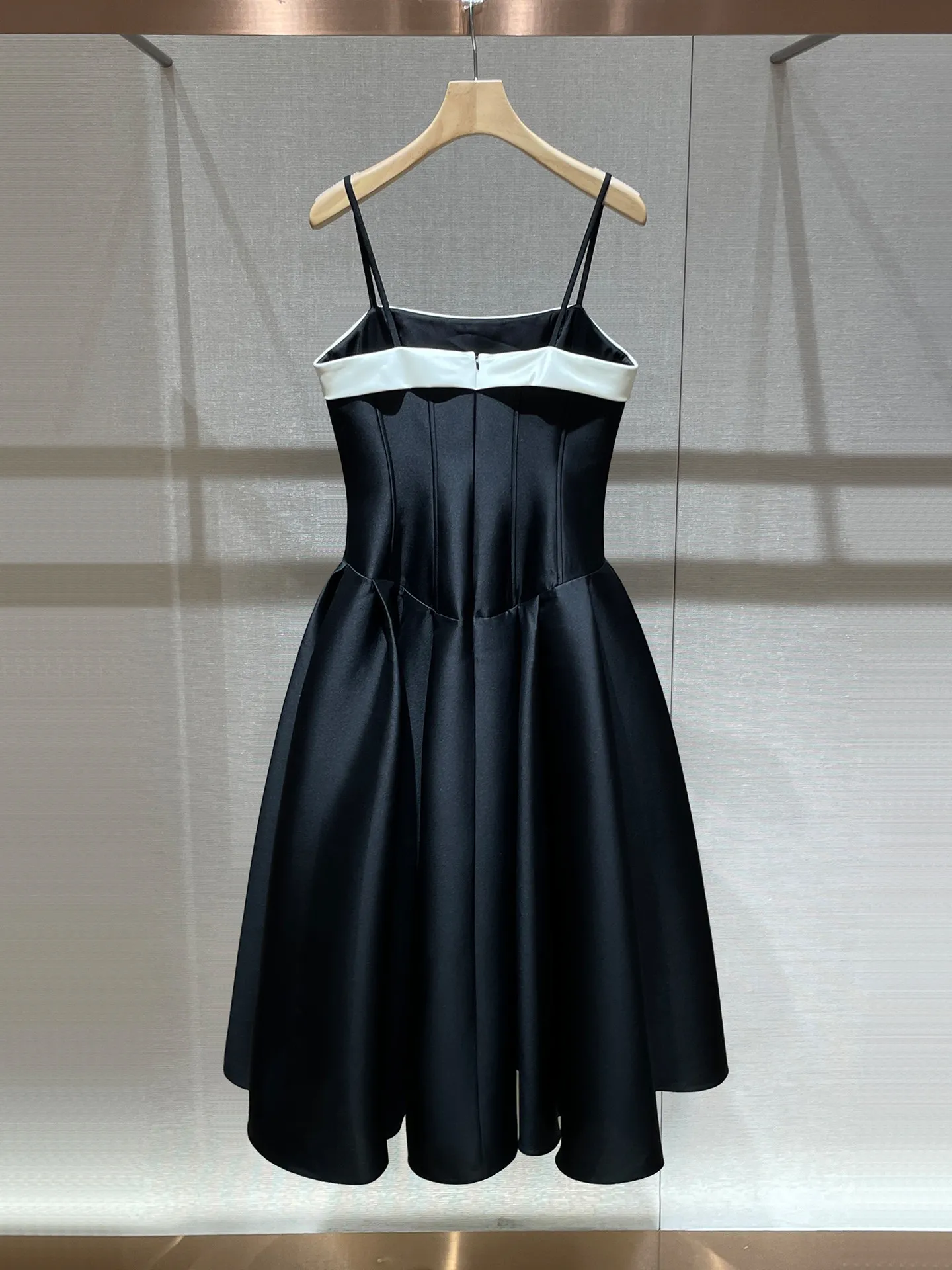 Retro style temperament contrasting colors one-word shoulder waist big swing dress