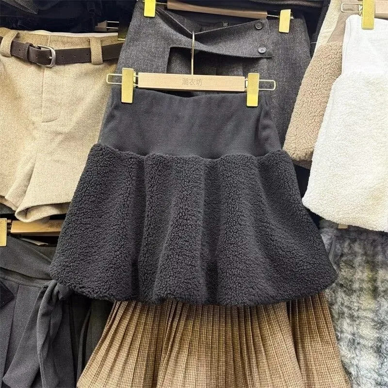 Autumn Winter New Faux Lamb Plush Age Reducing Flower Bud Short Skirts for Women Vintage Slim Chic Casual A-line Fluffy Skirt